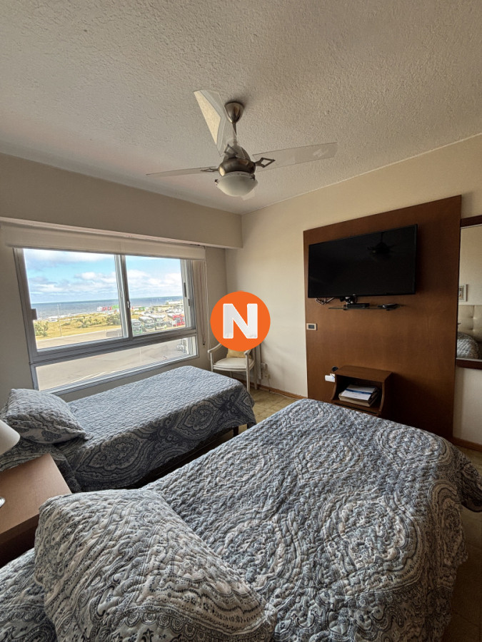 Apartamento Ref.214489 - Apartamento en Venta, Primera Línea, 2 dormitorios