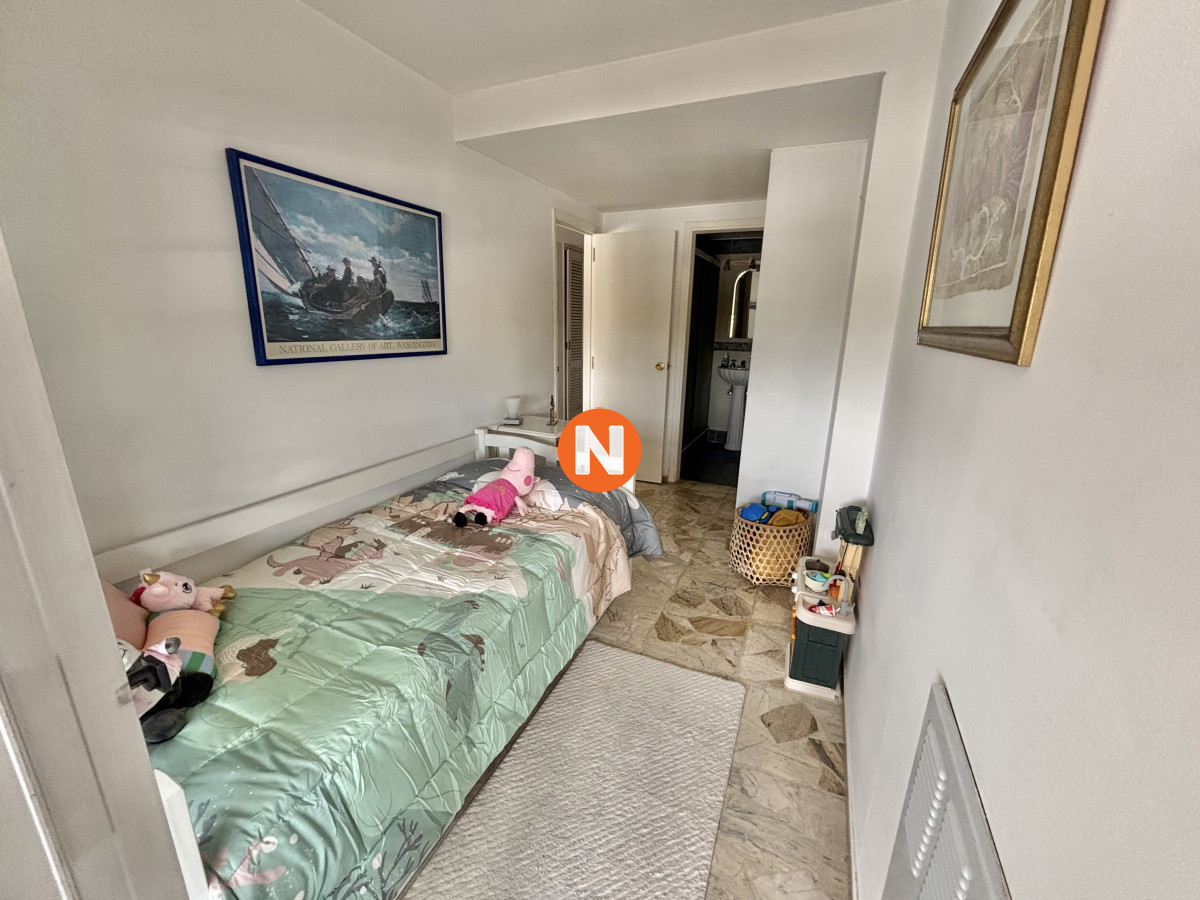 Apartamento Ref.203588 - Apartamento en Venta y Alquiler, Mansa, Punta del Este, 4 Dormitorios.