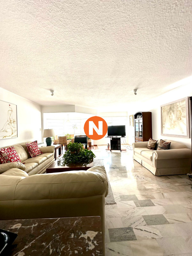 Apartamento Ref.223970 - Tu Refugio Ideal en Punta del Este: Apartamento en Roosevelt