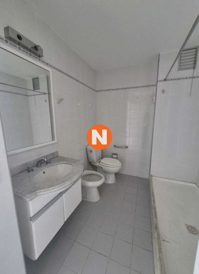 Apartamento Ref.221667 - Apartamento en Venta, 1 dormitorio, Palm Beach