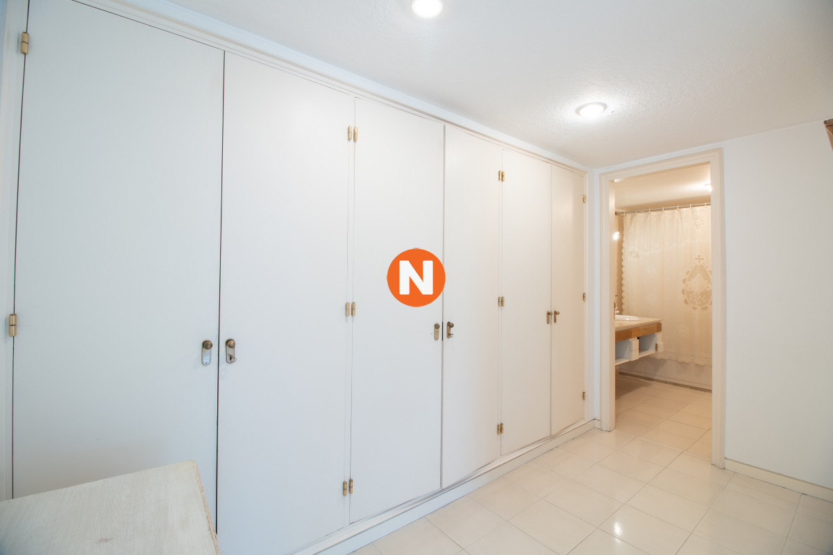 Apartamento Ref.155919 - Lujoso apartamento en venta, Peninsula, Punta del Este, 3 Dormitorios.