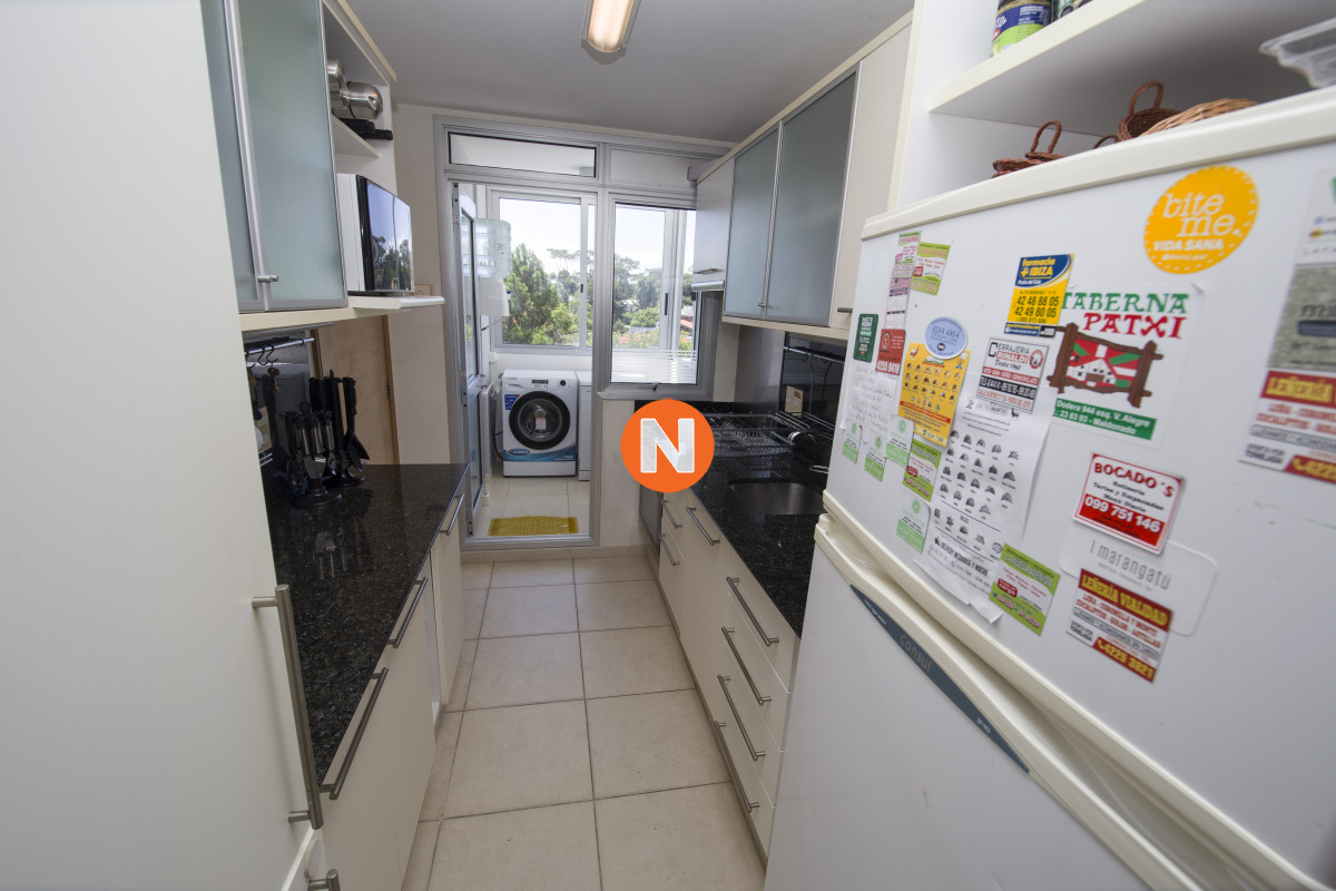 Apartamento Ref.5786 - Apartamento en Venta y Alquiler, Mansa, Punta del Este, 2 Dormitorios.