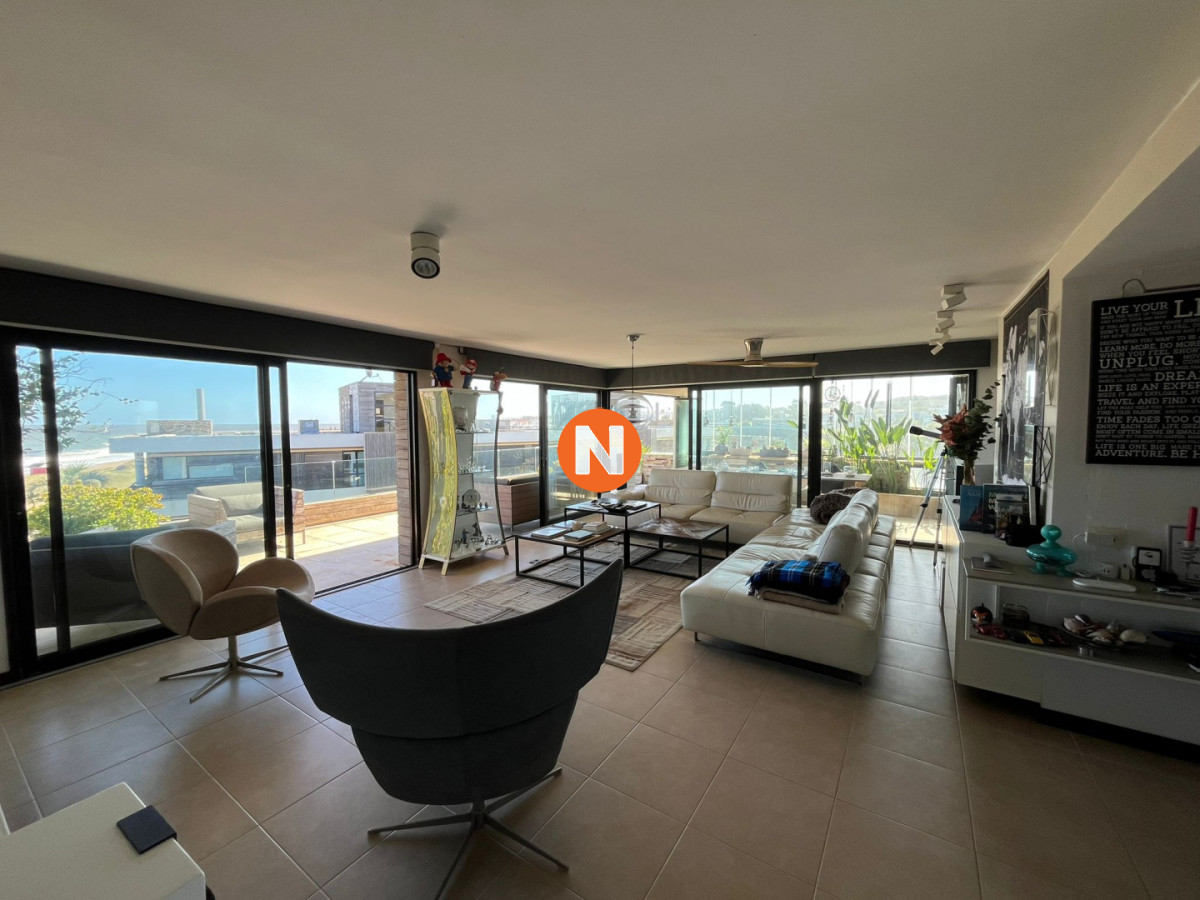 Apartamento Ref.225355 - Apartamento con vista al mar y gran ubicación 