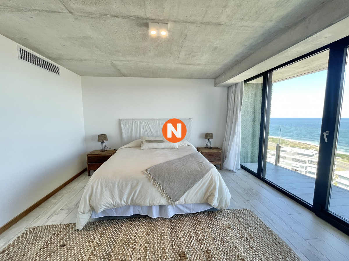 Apartamento Ref.220147 - VENTA DE APARTAMENTO DE 2 DORMITORIOS EN SUITE EN EDIFICIO SURFSIDE PUNTA DEL ESTE