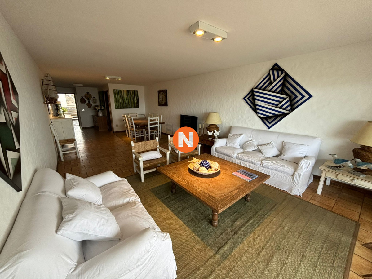Apartamento Ref.201652 - Apartamento en Venta, Peninsula, Punta del Este, 3 Dormitorios.