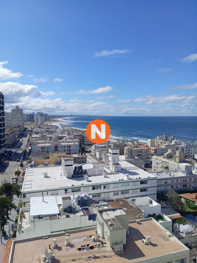 Apartamento Ref.5621 - Apartamento en Alquiler, Peninsula, Punta del Este, 3 Dormitorios.