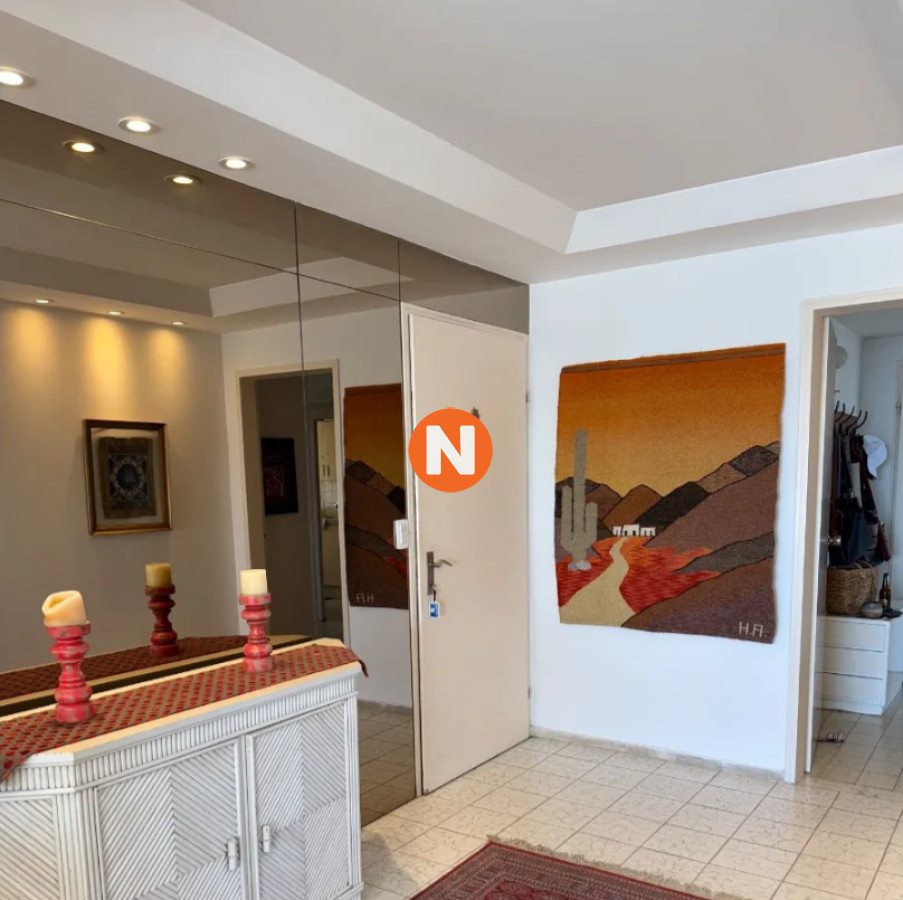 Apartamento Ref.214715 - Amplio Y Luminoso Apartamento Con Las Mejores Vistas De Punta Del Este en venta