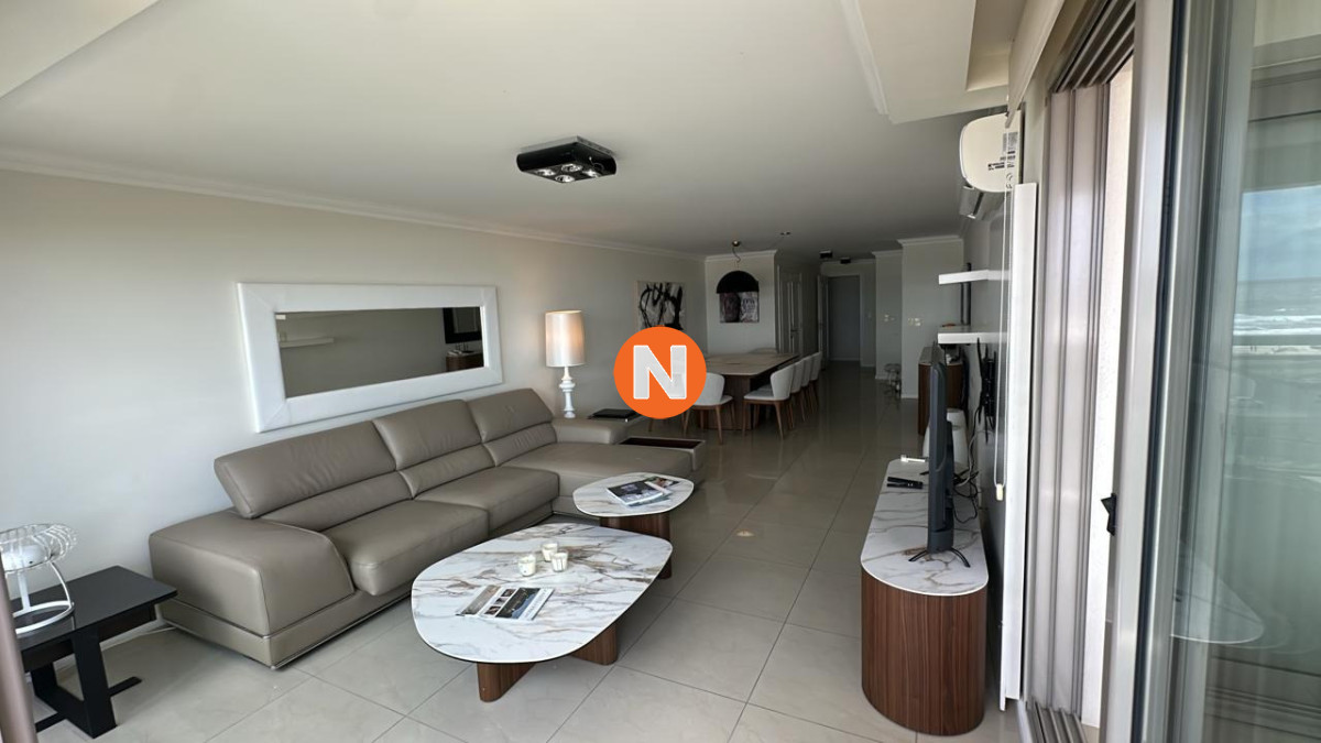 Apartamento Ref.224549 - Apartamento en Venta y Alquiler, Brava, Punta del Este, 3 dormitorio 