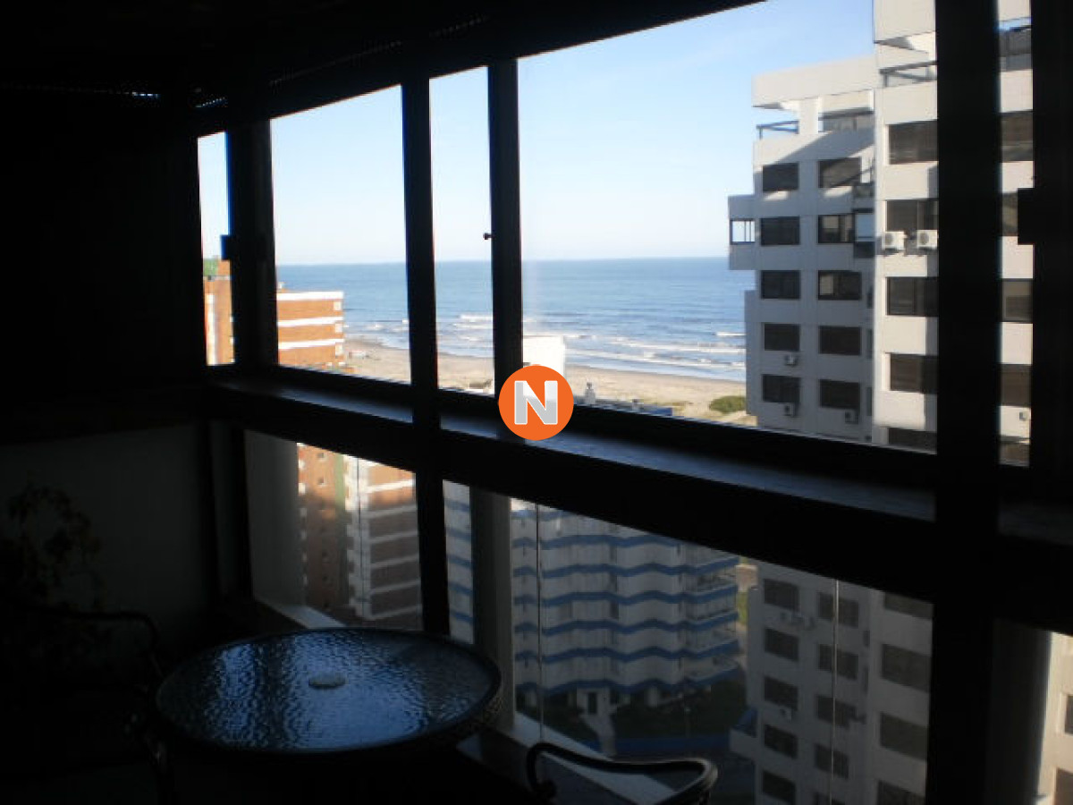 Apartamento Ref.10008 - Apartamento en Venta y Alquiler, Brava, Punta del Este, 3 Dormitorios.