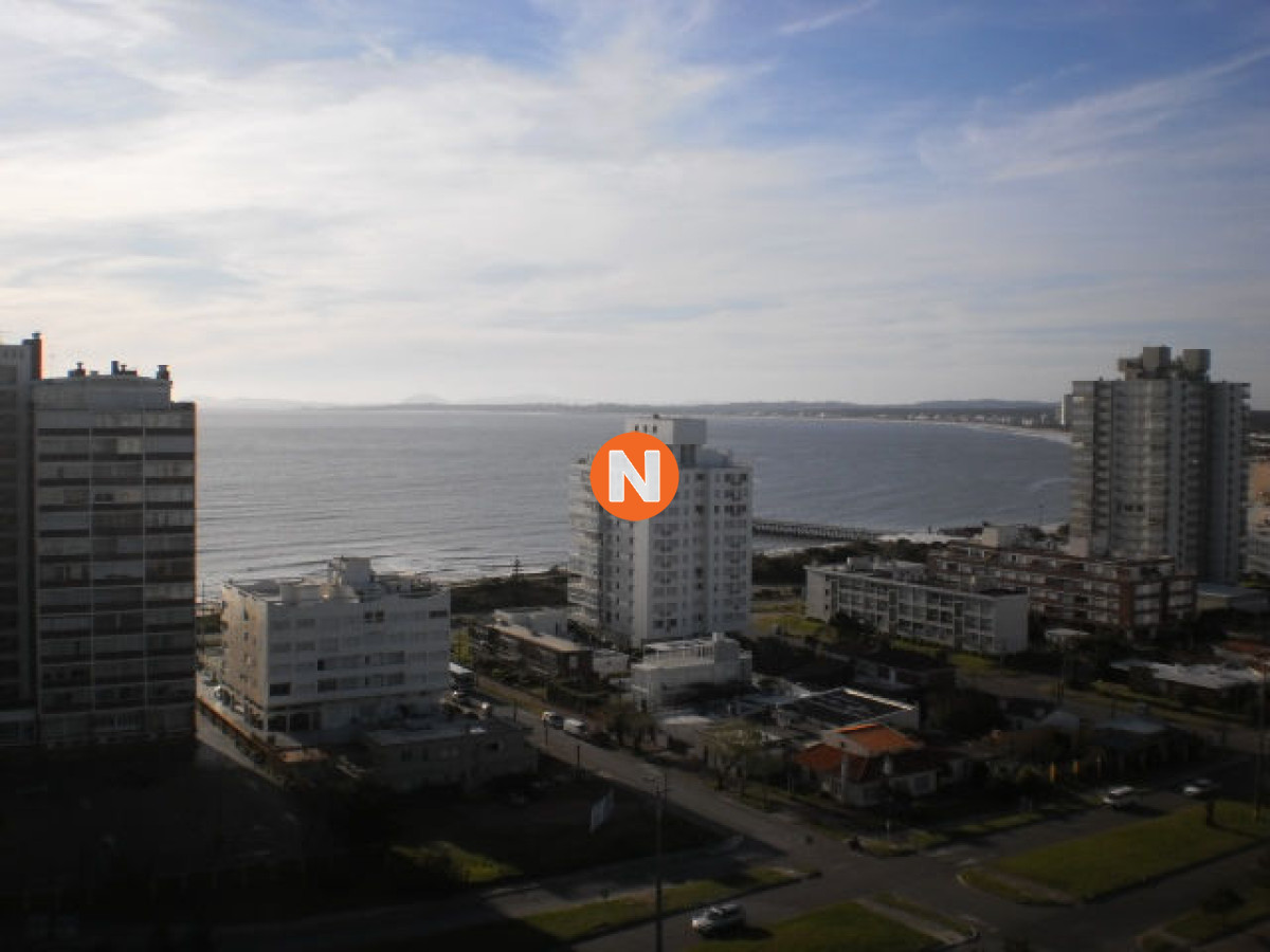Apartamento Ref.10008 - Apartamento en Venta y Alquiler, Brava, Punta del Este, 3 Dormitorios.