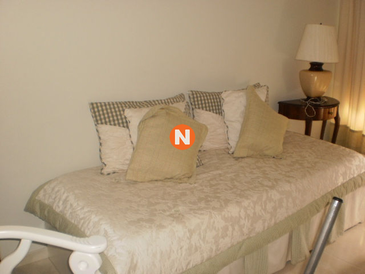 Apartamento Ref.155727 - Apartamento en Venta y Alquiler, Mansa, Punta del Este, 3 Dormitorios.