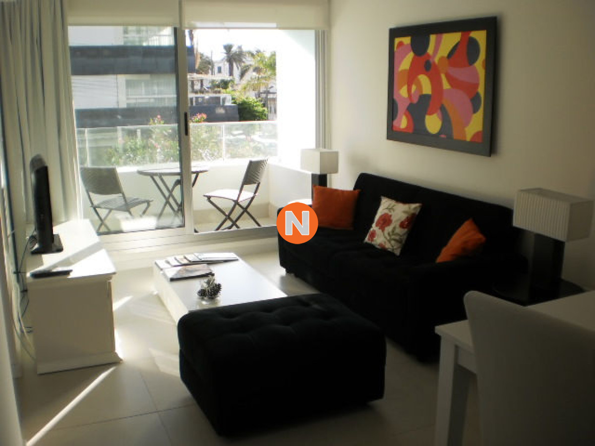 Apartamento Ref.155890 - Apartamento en Venta y Alquiler, Peninsula, Punta del Este, 1 Dormitorios.