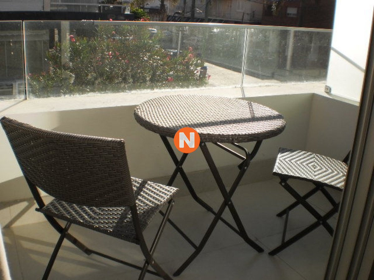 Apartamento Ref.155890 - Apartamento en Venta y Alquiler, Peninsula, Punta del Este, 1 Dormitorios.