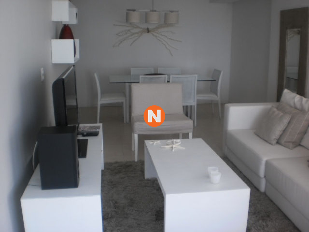 Apartamento Ref.200408 - Apartamento en Venta y Alquiler, Aidy Grill, Punta del Este, 3 Dormitorios.