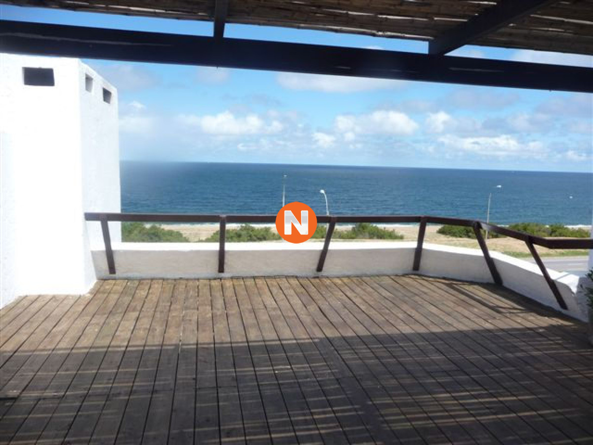Apartamento Ref.200444 - Apartamento en Venta, Pinares, Punta del Este, 3 Dormitorios.