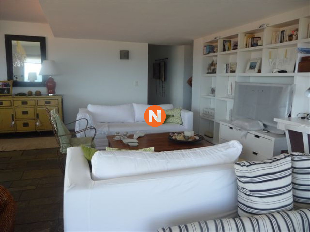 Apartamento Ref.200444 - Apartamento en Venta, Pinares, Punta del Este, 3 Dormitorios.