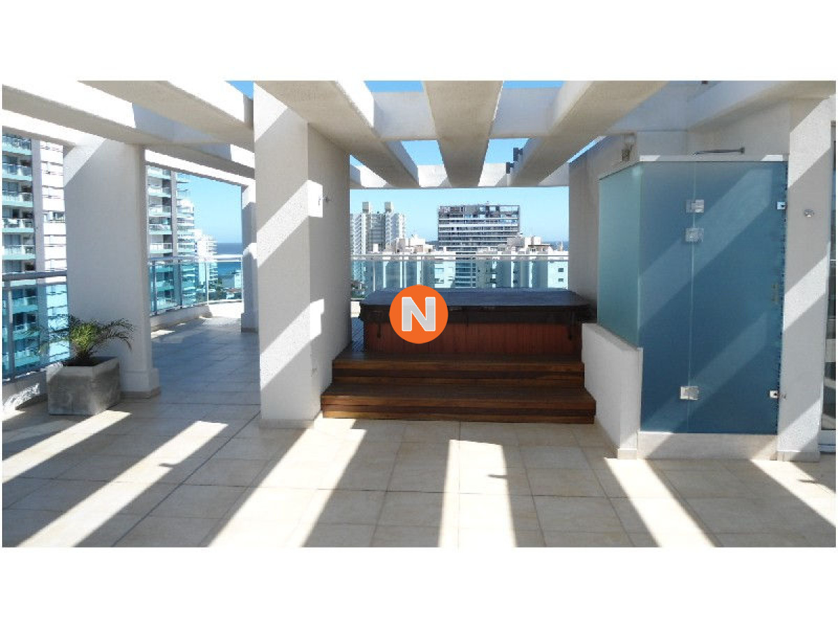 Apartamento Ref.200659 - VENTA DE APARTAMENTO DE 3 DORMITORIOS EN BRAVA PUNTA DEL ESTE 