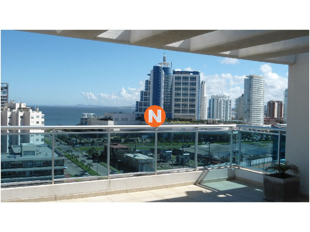 Apartamento Ref.200659 - VENTA DE APARTAMENTO DE 3 DORMITORIOS EN BRAVA PUNTA DEL ESTE 