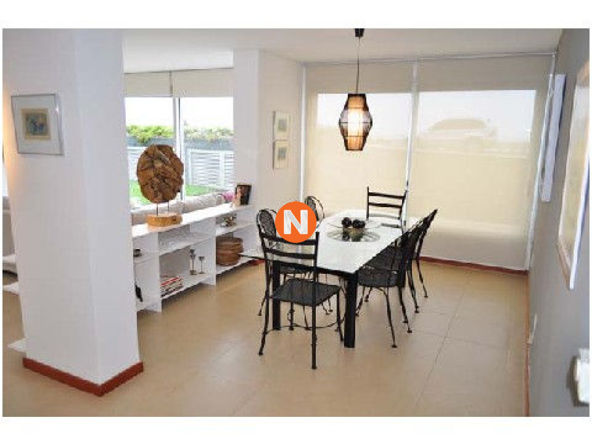 Apartamento Ref.200889 - Apartamento en Venta, Peninsula, Punta del Este, 3 Dormitorios.