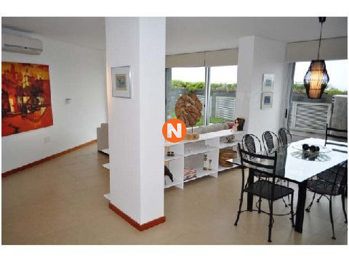 Apartamento Ref.200889 - Apartamento en Venta, Peninsula, Punta del Este, 3 Dormitorios.