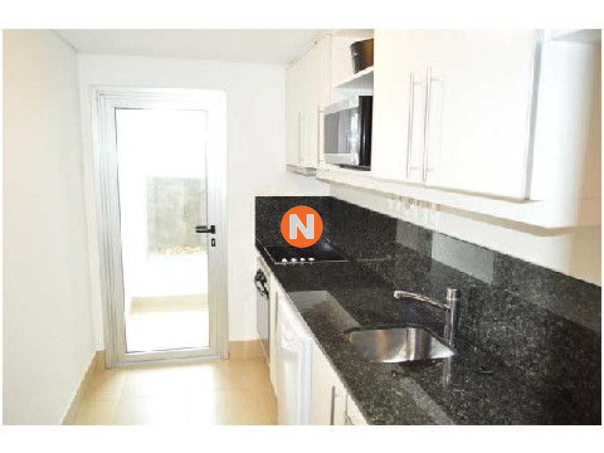 Apartamento Ref.200889 - Apartamento en Venta, Peninsula, Punta del Este, 3 Dormitorios.