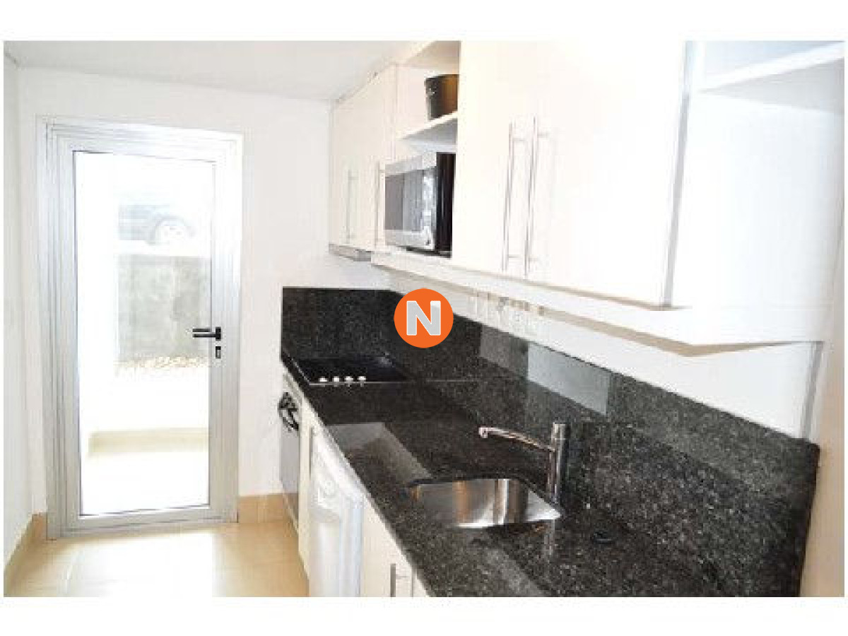 Apartamento Ref.200889 - Apartamento en Venta, Peninsula, Punta del Este, 3 Dormitorios.