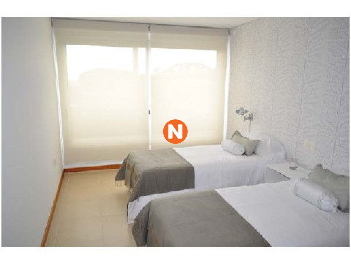 Apartamento Ref.200889 - Apartamento en Venta, Peninsula, Punta del Este, 3 Dormitorios.