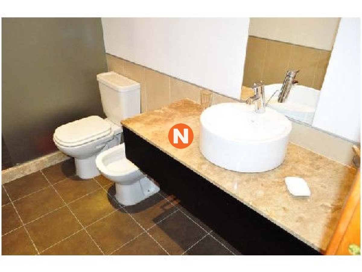 Apartamento Ref.200889 - Apartamento en Venta, Peninsula, Punta del Este, 3 Dormitorios.