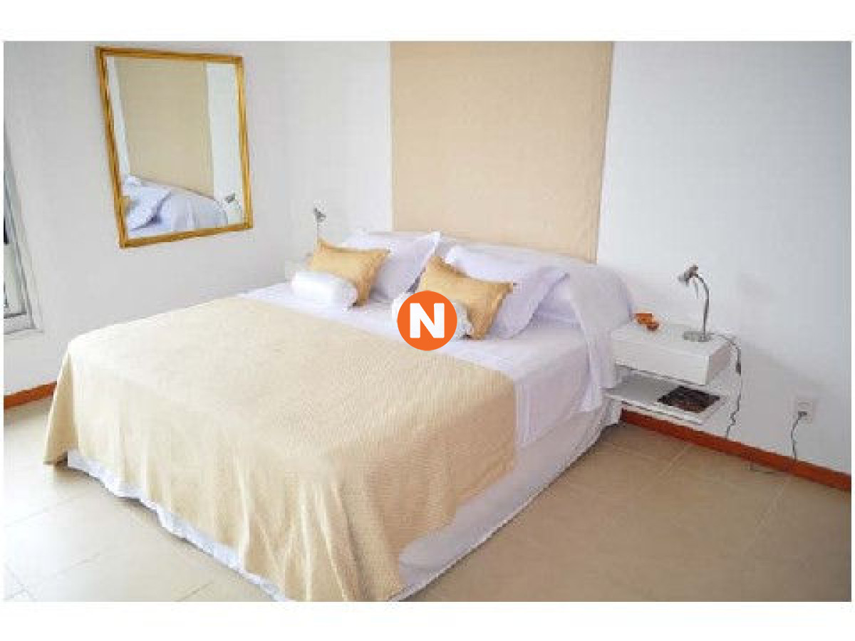 Apartamento Ref.200889 - Apartamento en Venta, Peninsula, Punta del Este, 3 Dormitorios.