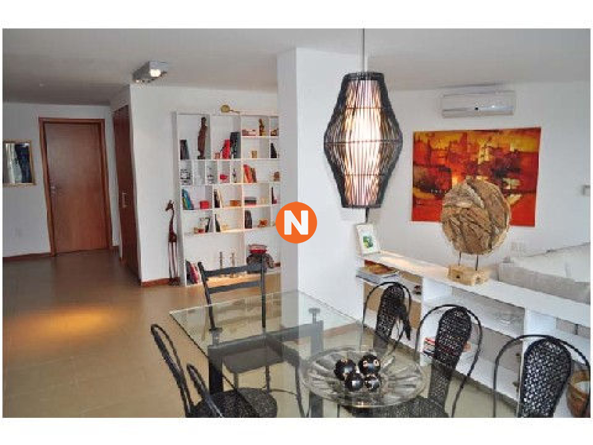 Apartamento Ref.200889 - Apartamento en Venta, Peninsula, Punta del Este, 3 Dormitorios.