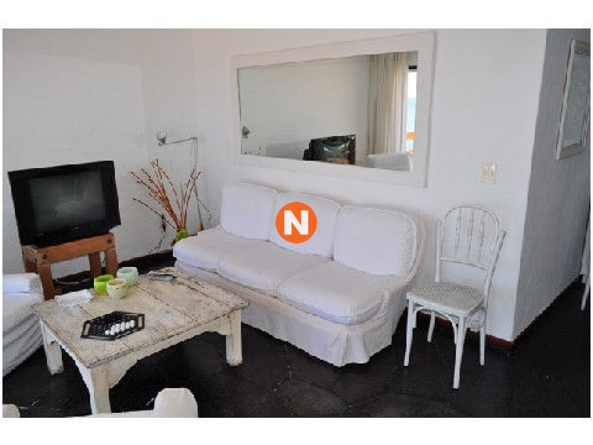Apartamento Ref.200962 - Apartamento en Venta, Peninsula, Punta del Este, 3 Dormitorios.