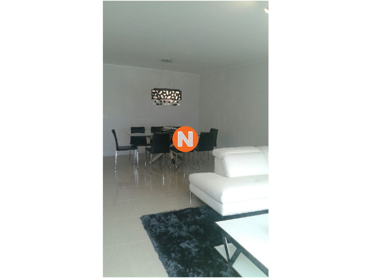 Apartamento Ref.201223 - Apartamento en Venta, Mansa, Punta del Este, 3 Dormitorios.