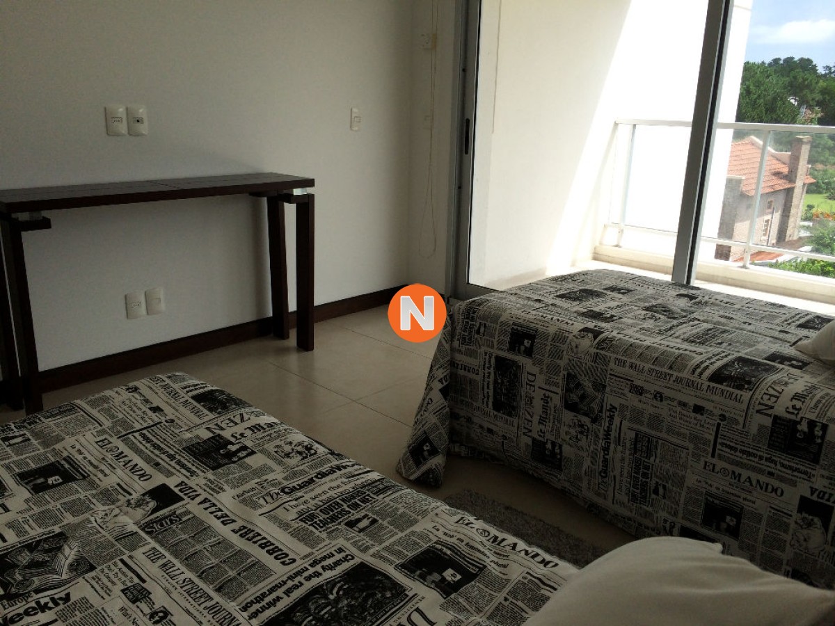 Apartamento Ref.201868 - Apartamento en Venta, Brava, Punta del Este, 4 Dormitorios.