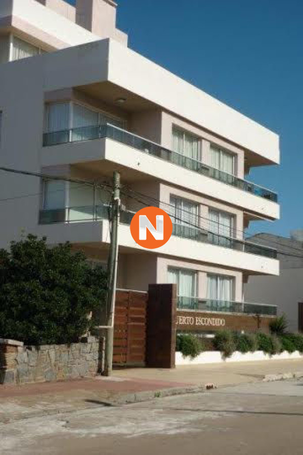 Apartamento Ref.202252 - Apartamento en Venta, Peninsula, Punta del Este, 3 Dormitorios.