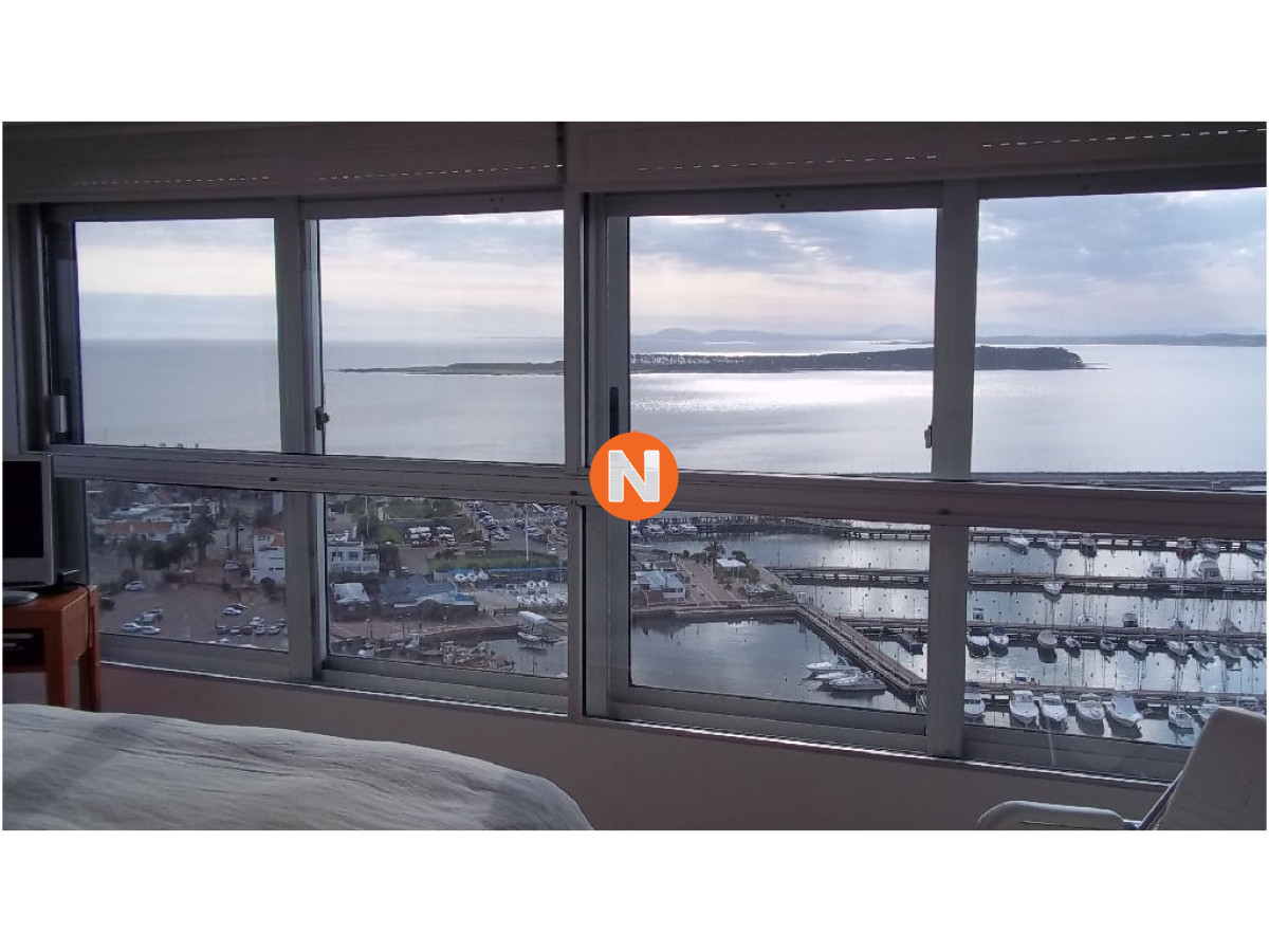 Apartamento Ref.202337 - Apartamento en Alquiler, Peninsula, Punta del Este, 3 Dormitorios.