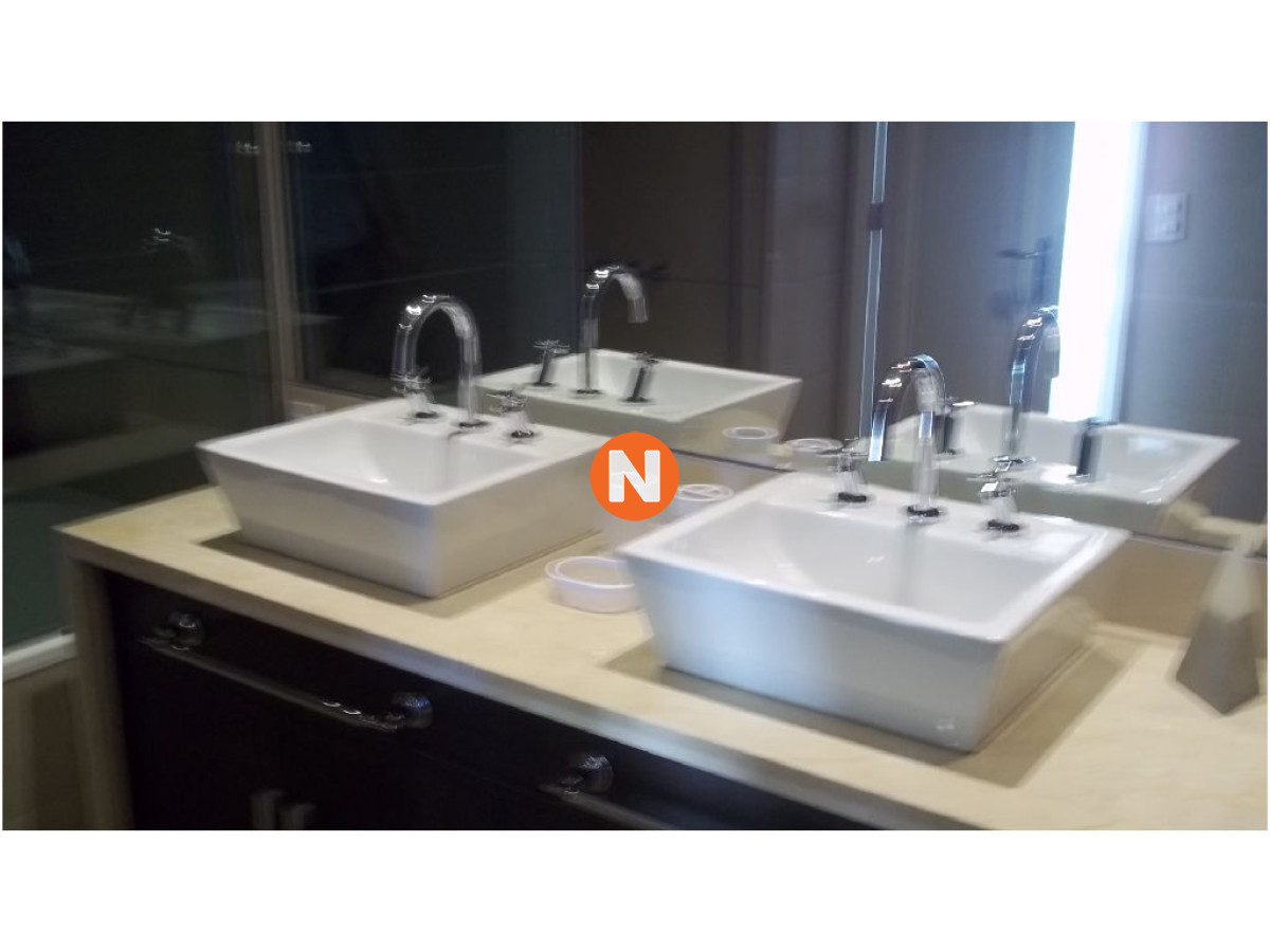 Apartamento Ref.202380 - Apartamento en Venta y Alquiler, Brava, Punta del Este, 2 Dormitorios.