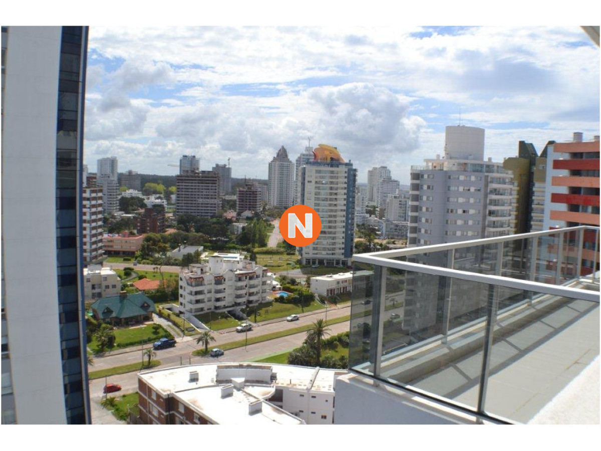 Apartamento Ref.202437 - Apartamento en Venta, Brava, Punta del Este, 3 Dormitorios.