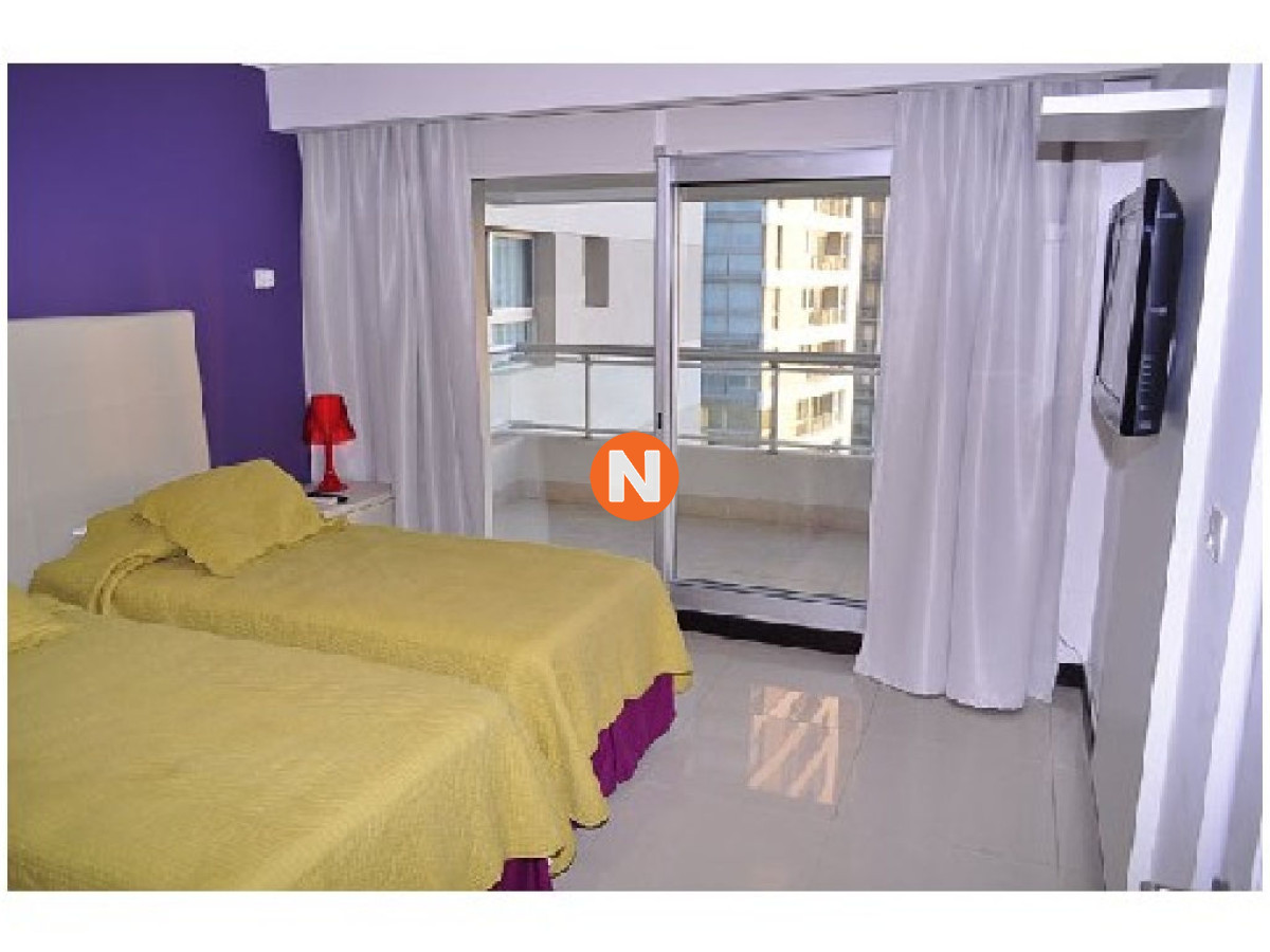 Apartamento Ref.202512 - Apartamento en Alquiler, Brava, Punta del Este, 3 Dormitorios.