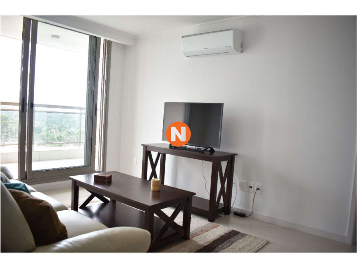 Apartamento Ref.202719 - Apartamento en Venta y Alquiler, Roosevelt, Punta del Este, 2 Dormitorios.