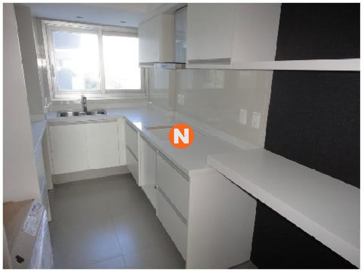 Apartamento Ref.202999 - Apartamento en Venta, Mansa, Punta del Este, 2 Dormitorios.