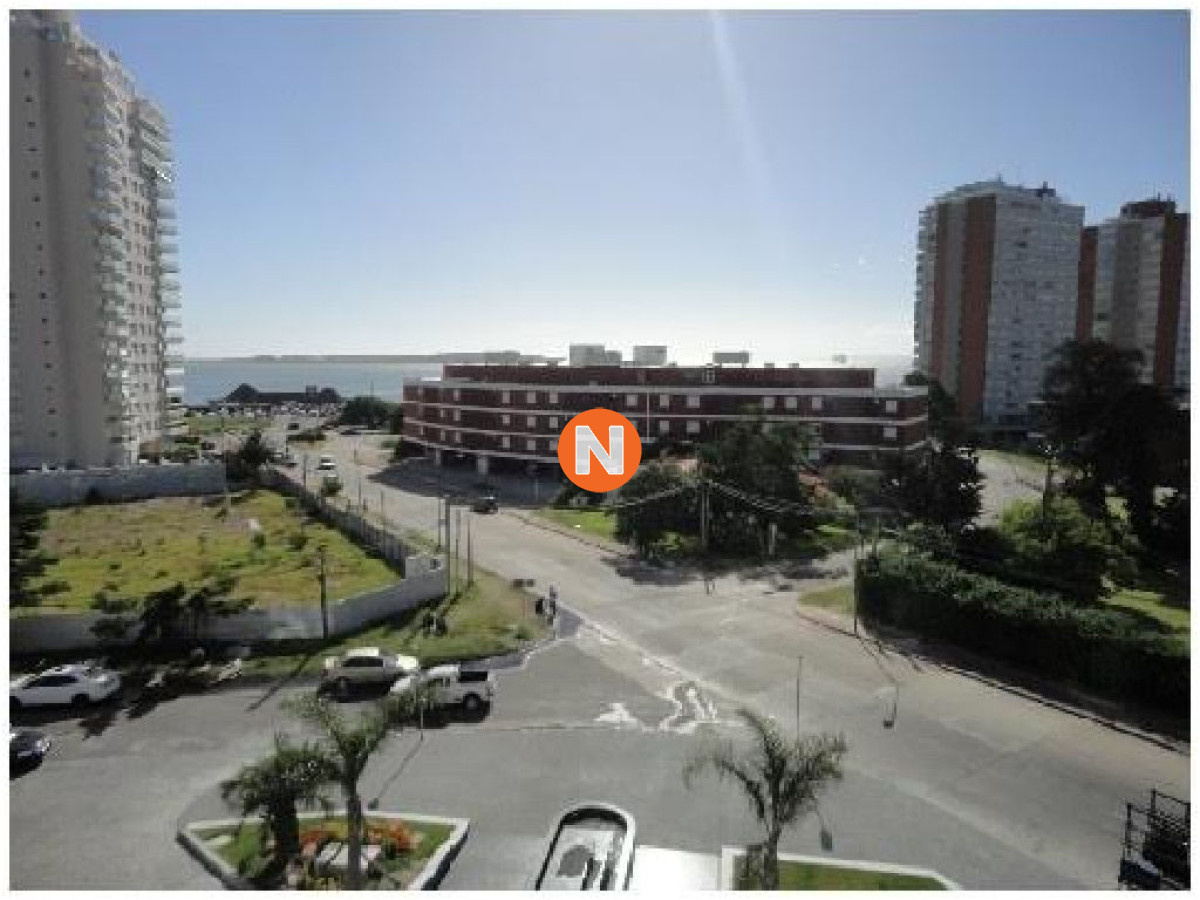 Apartamento Ref.202999 - Apartamento en Venta, Mansa, Punta del Este, 2 Dormitorios.