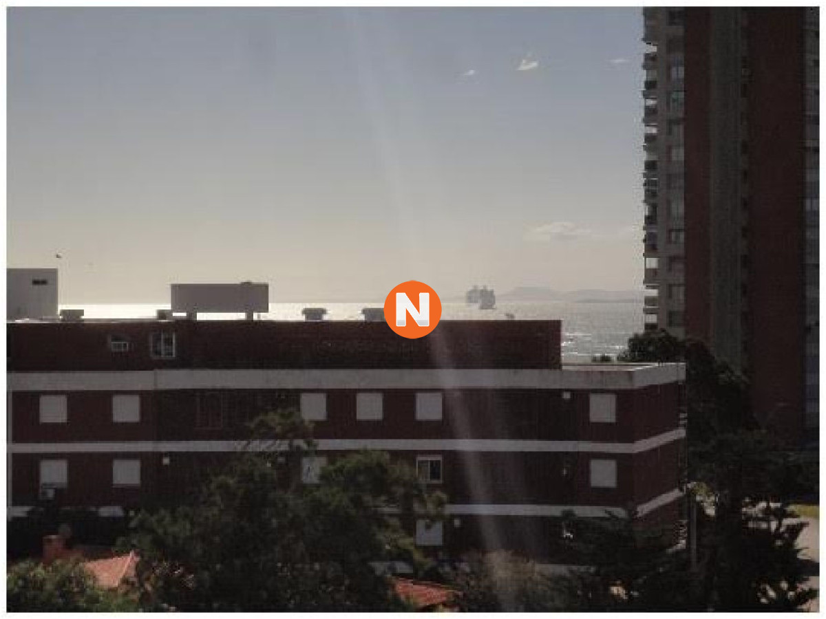 Apartamento Ref.202999 - Apartamento en Venta, Mansa, Punta del Este, 2 Dormitorios.