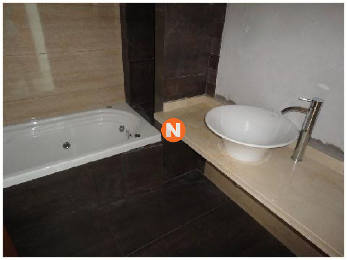 Apartamento Ref.202999 - Apartamento en Venta, Mansa, Punta del Este, 2 Dormitorios.