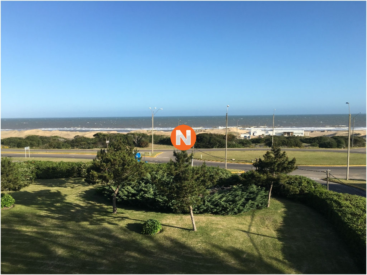 Apartamento Ref.203232 - MANUTARA VENTA DE 3 DORMITORIOS Y DEPENDENCIA 