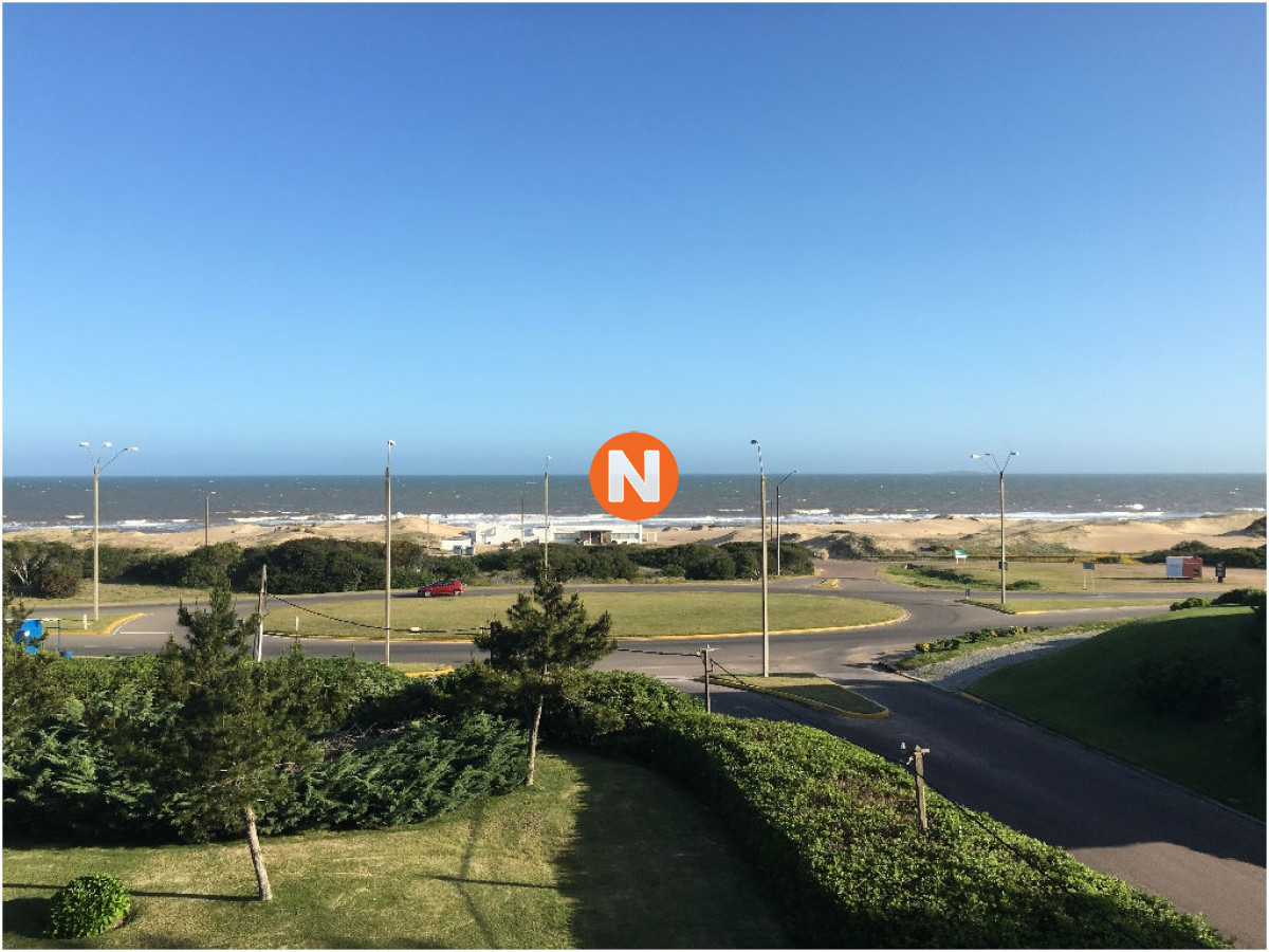 Apartamento Ref.203232 - MANUTARA VENTA DE 3 DORMITORIOS Y DEPENDENCIA 