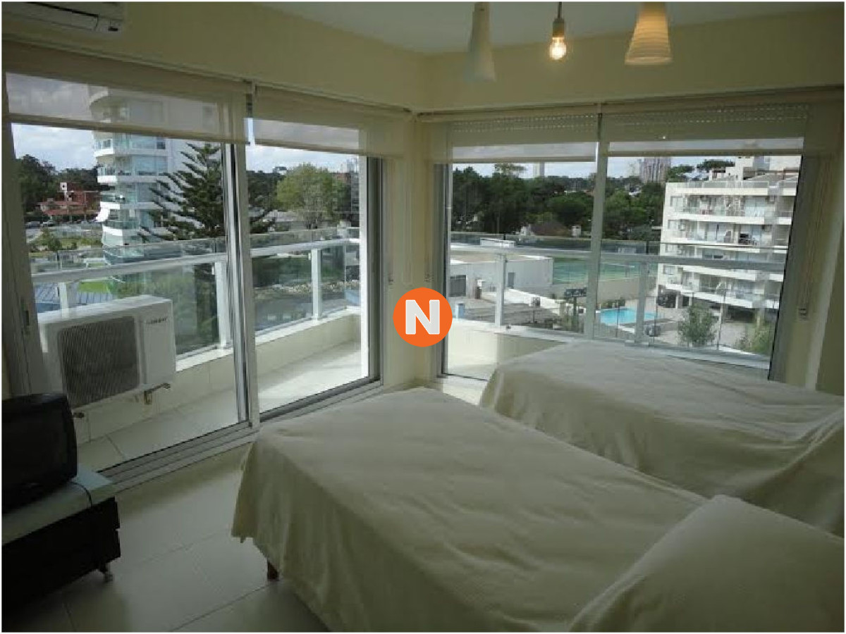 Apartamento Ref.203439 - Apartamento en Venta, Mansa, Punta del Este, 3 Dormitorios.