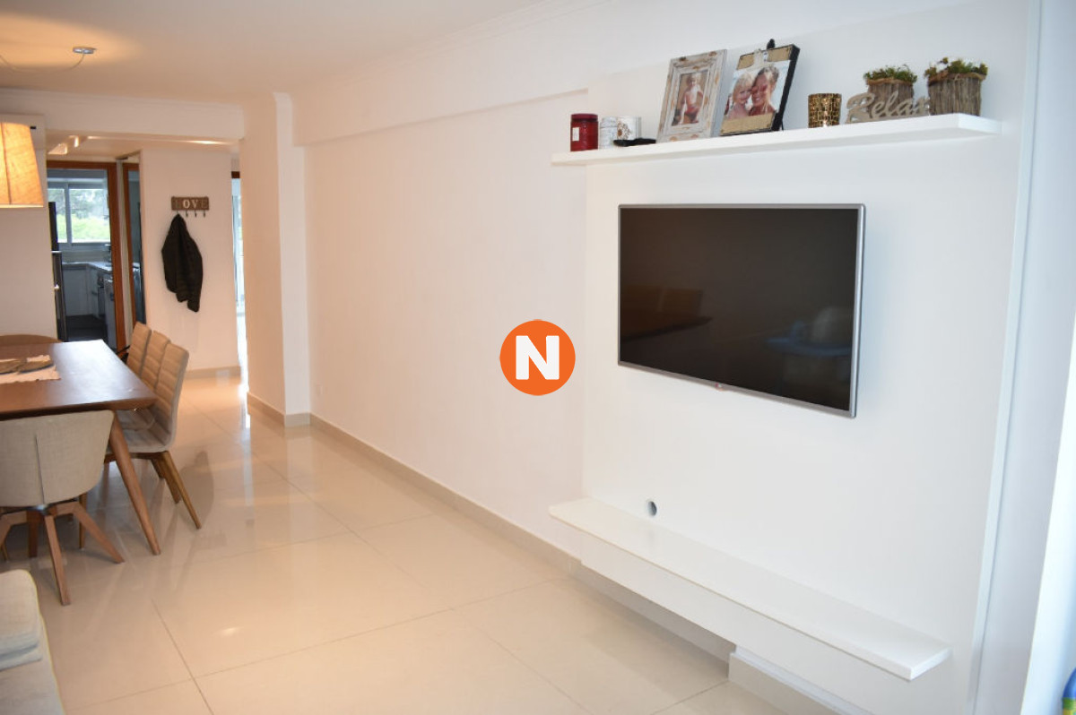 Apartamento Ref.204687 - Apartamento en Venta y Alquiler, Mansa, Punta del Este, 2 Dormitorios.