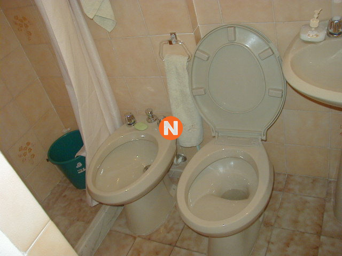 Apartamento Ref.2146 - Apartamento en Venta, Peninsula, Punta del Este, 2 Dormitorios.