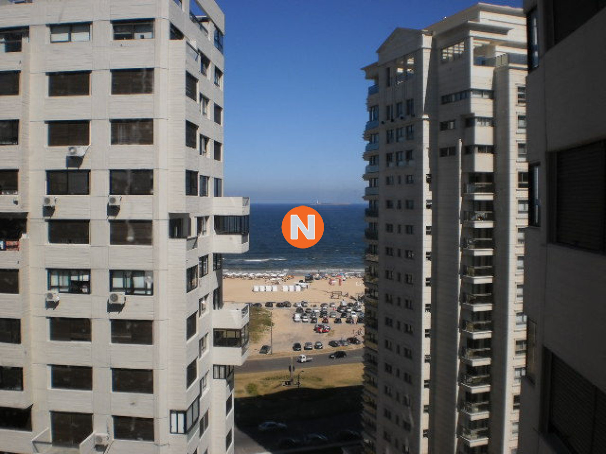 Apartamento Ref.3693 - Apartamento en Venta y Alquiler, Brava, Punta del Este, 3 Dormitorios.
