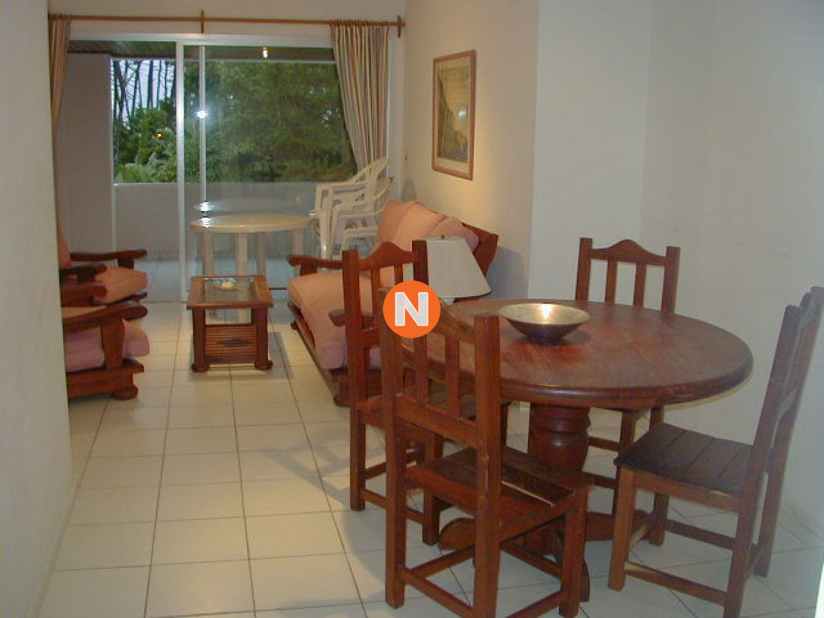 Apartamento Ref.4767 - Apartamento en Venta y Alquiler, Mansa, Punta del Este, 3 Dormitorios.